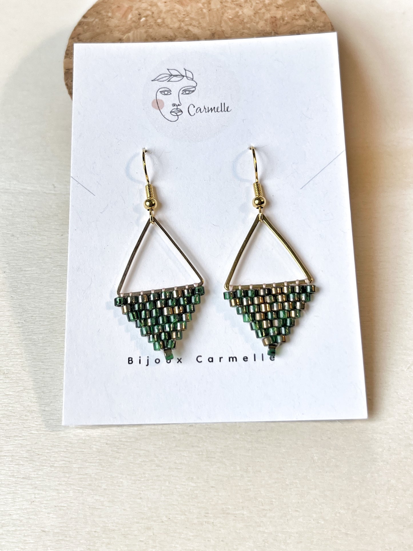 Boucles d’oreilles, deux couleurs disponibles