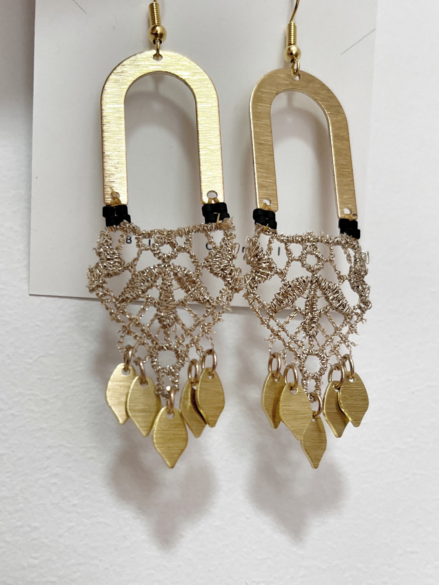 Boucles d'oreilles bohème chic fait à la main.