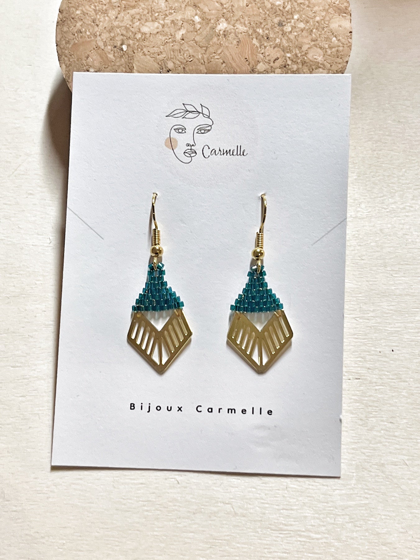 Bijoux Carmelle - Boucles d'oreilles boho chic fait à la main en perle de verre