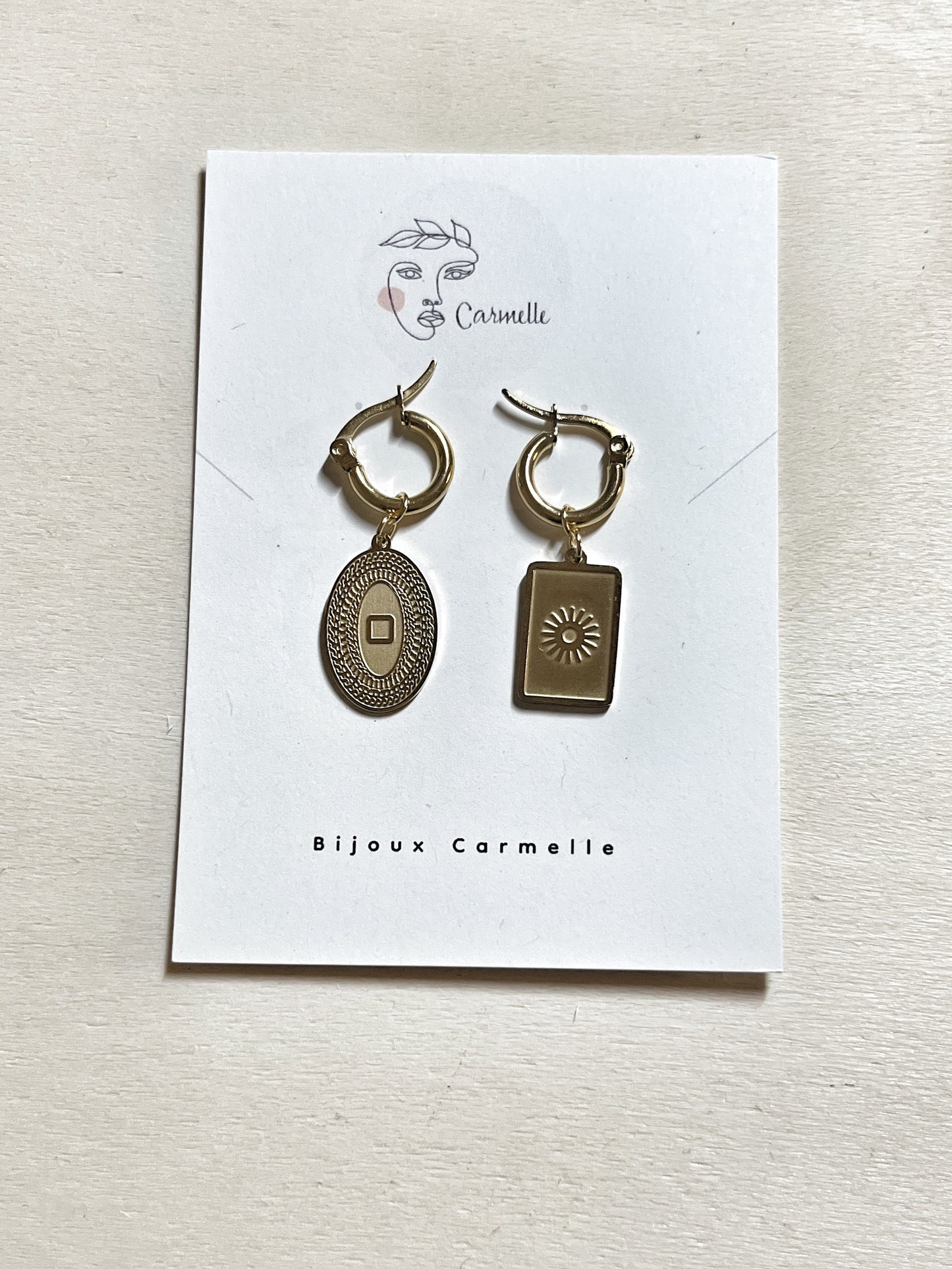 Bijoux Carmelle. Boucles d'oreilles bohème chic fait à la main.