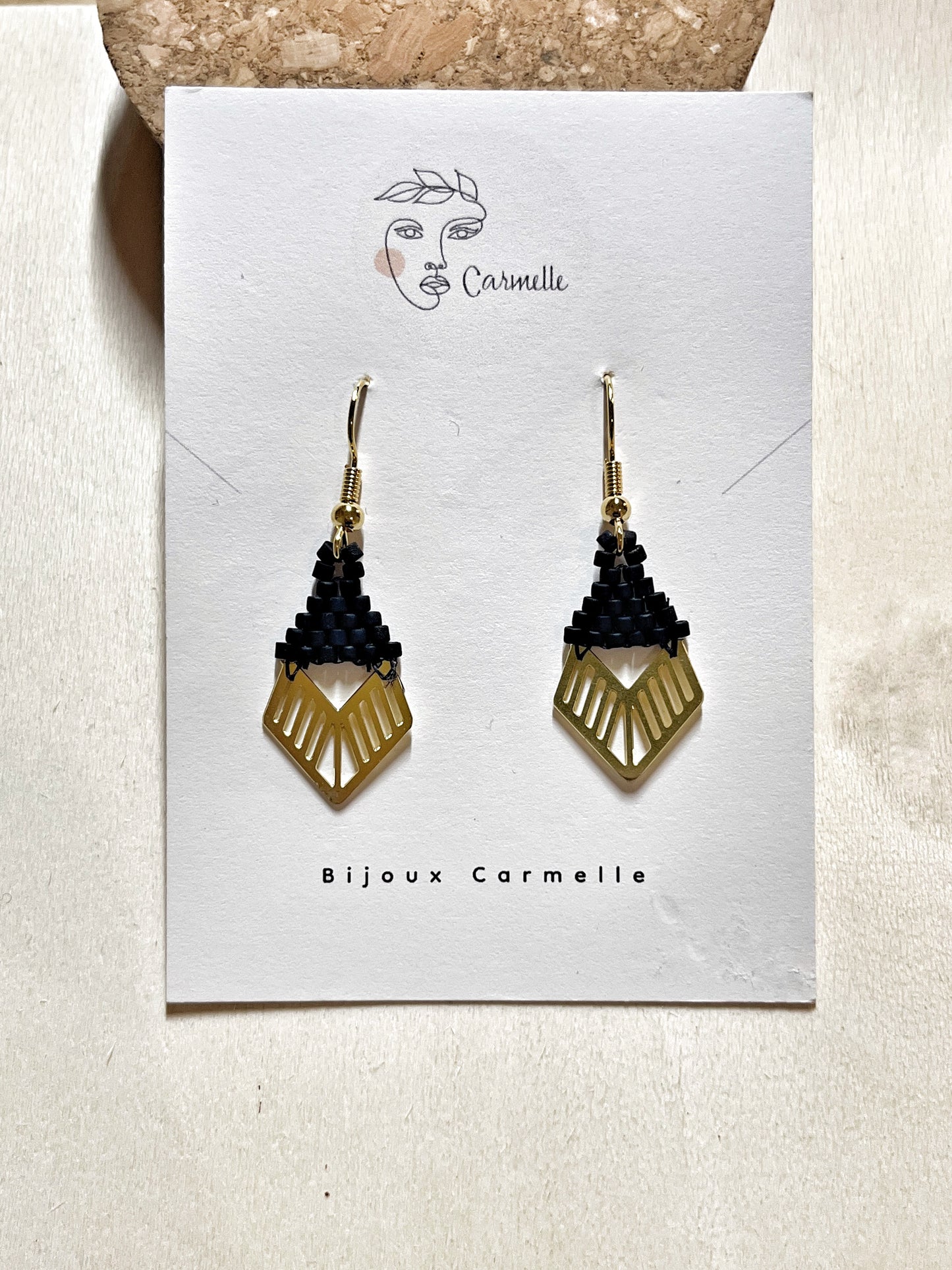 Bijoux Carmelle - Boucles d'oreilles boho chic fait à la main en perle de verre