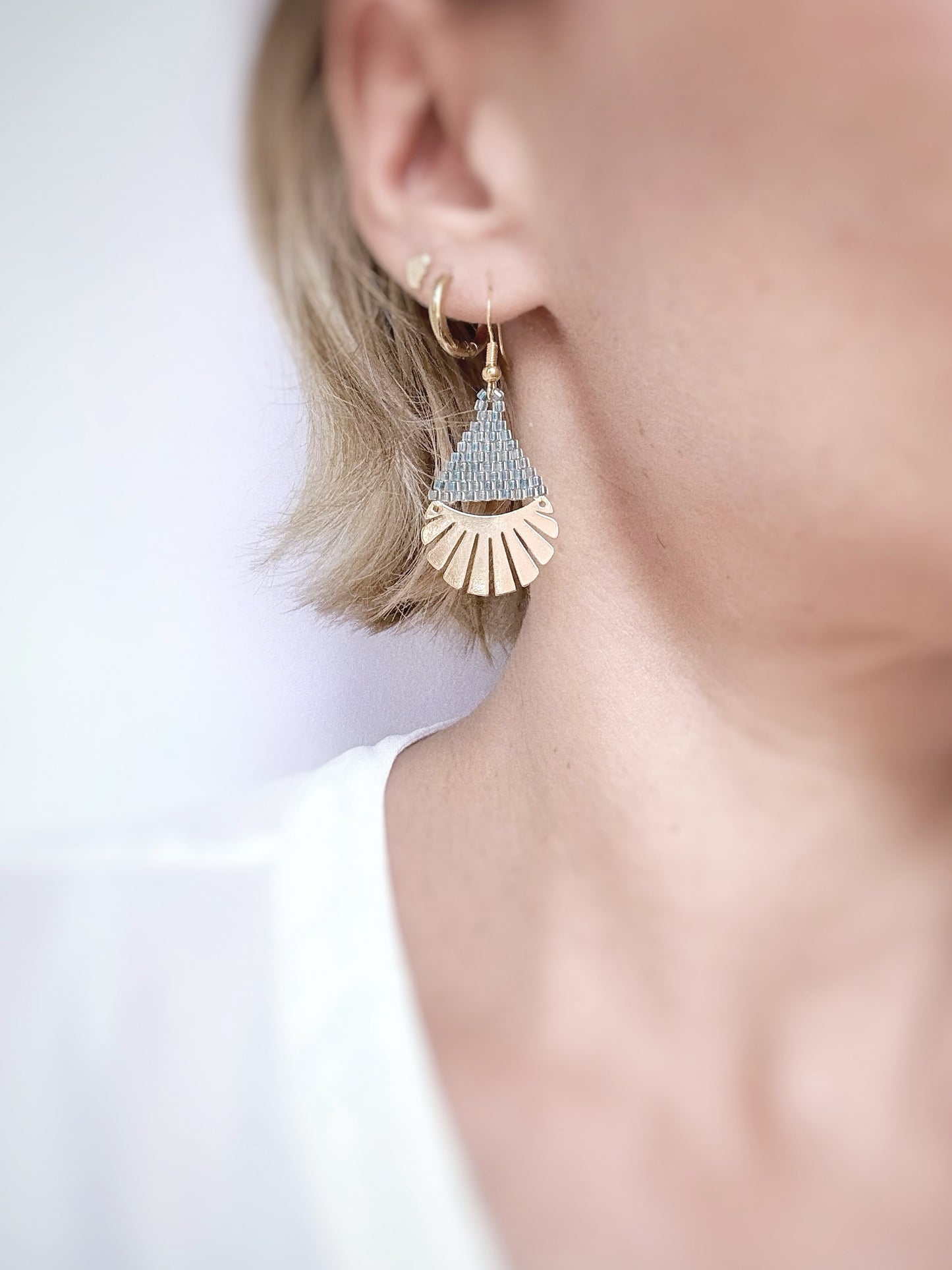 Boucles d'oreilles en perles de verre miyuki, inspirées de la nature.