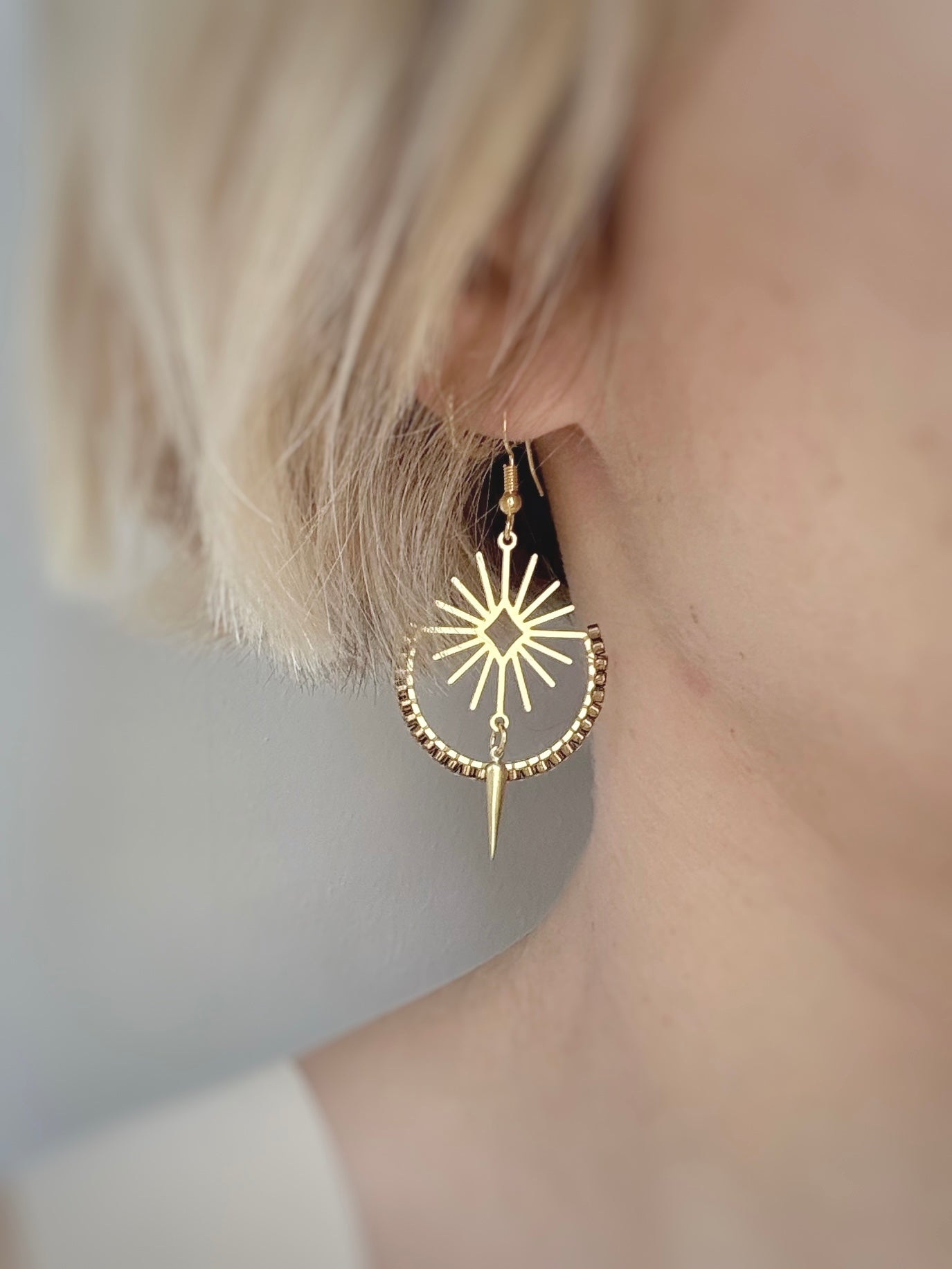 Boucles d’oreilles bohème chic.