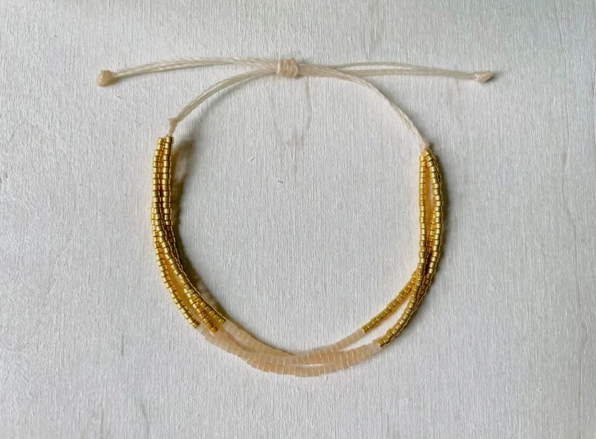 Bracelet en perle de verre Miyuki.