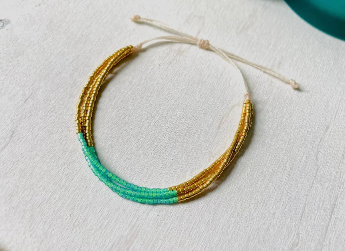 Bracelet en perle de verre Miyuki.