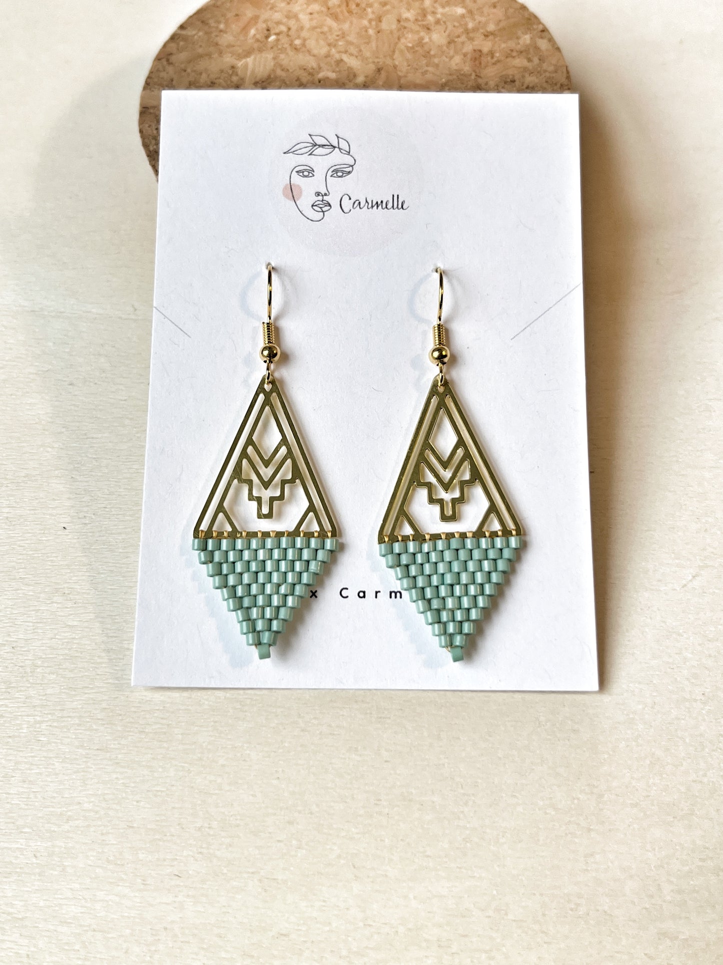 Bijoux Carmelle. Boucles d'oreilles bohème chic fait à la main.