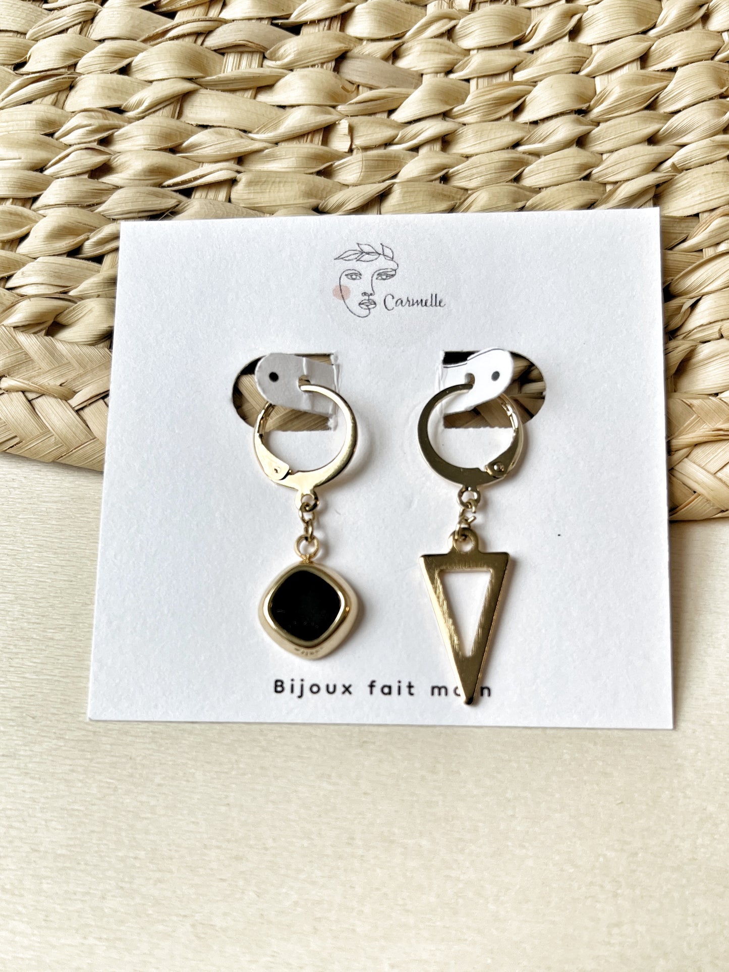 Bijoux Carmelle. Boucles d'oreilles bohème chic fait à la main.