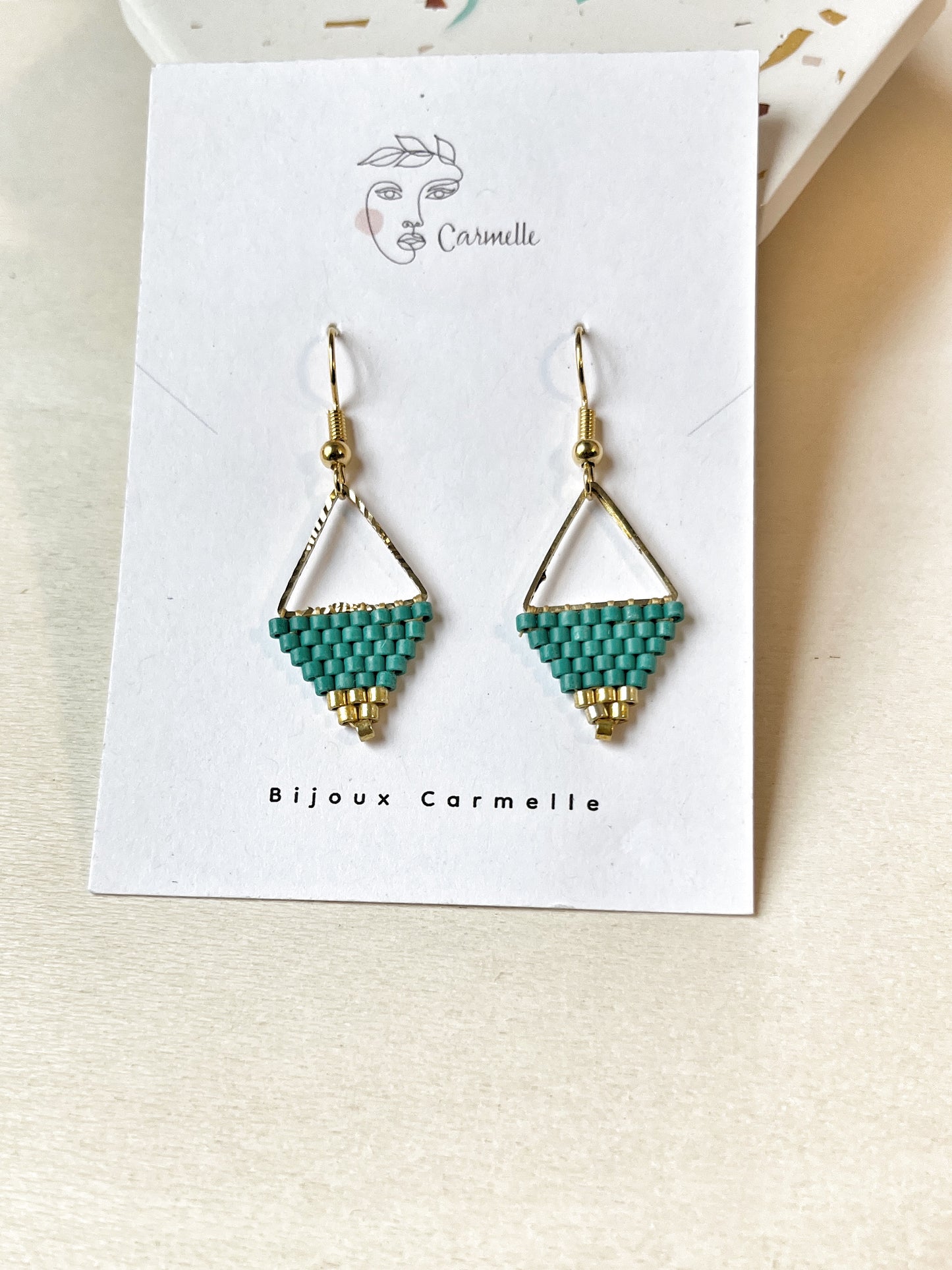 Bijoux Carmelle - Boucles d'oreilles en perle de verre boho chic fait à la main