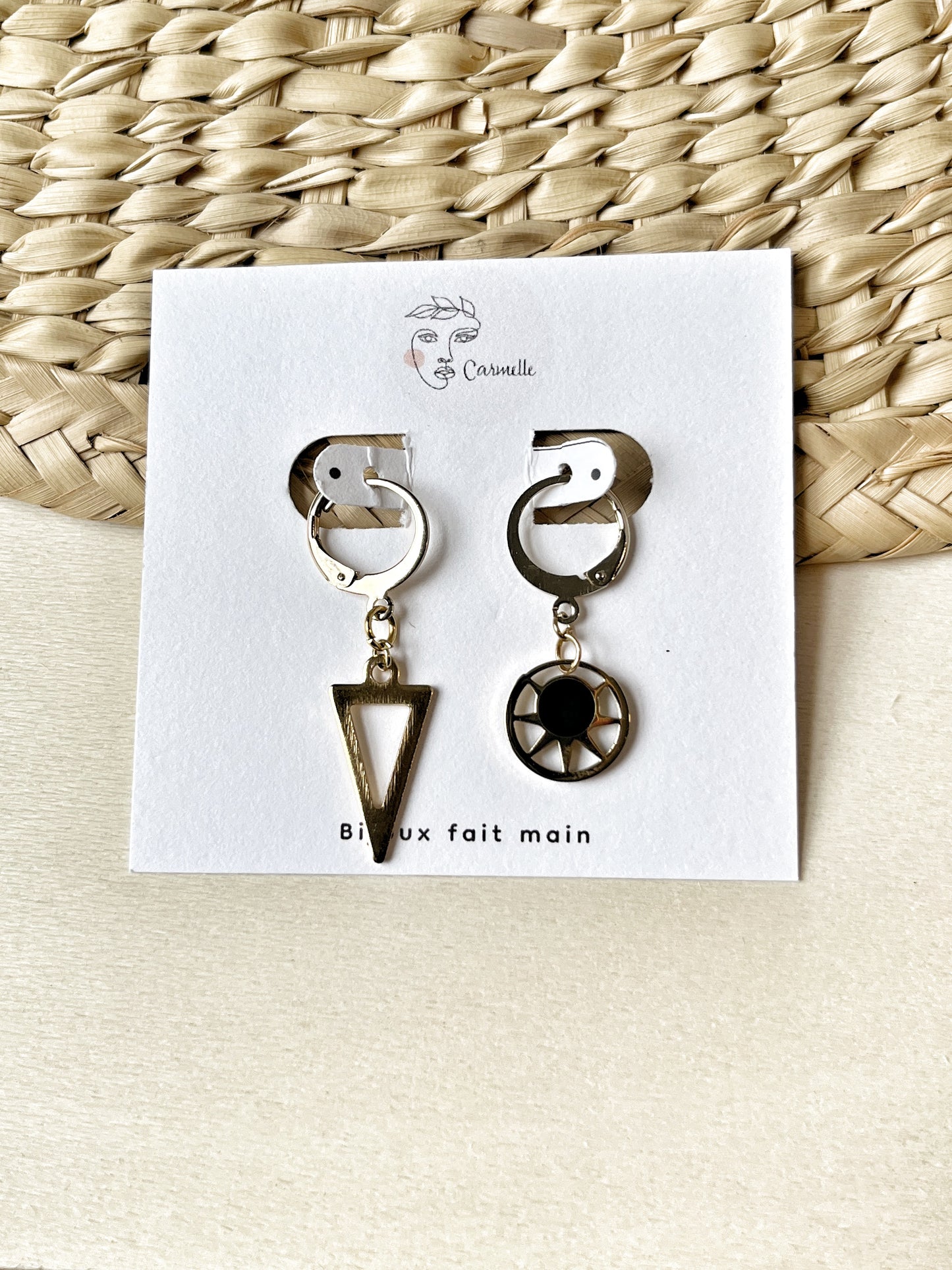 Bijoux Carmelle. Boucles d'oreilles bohème chic fait à la main.