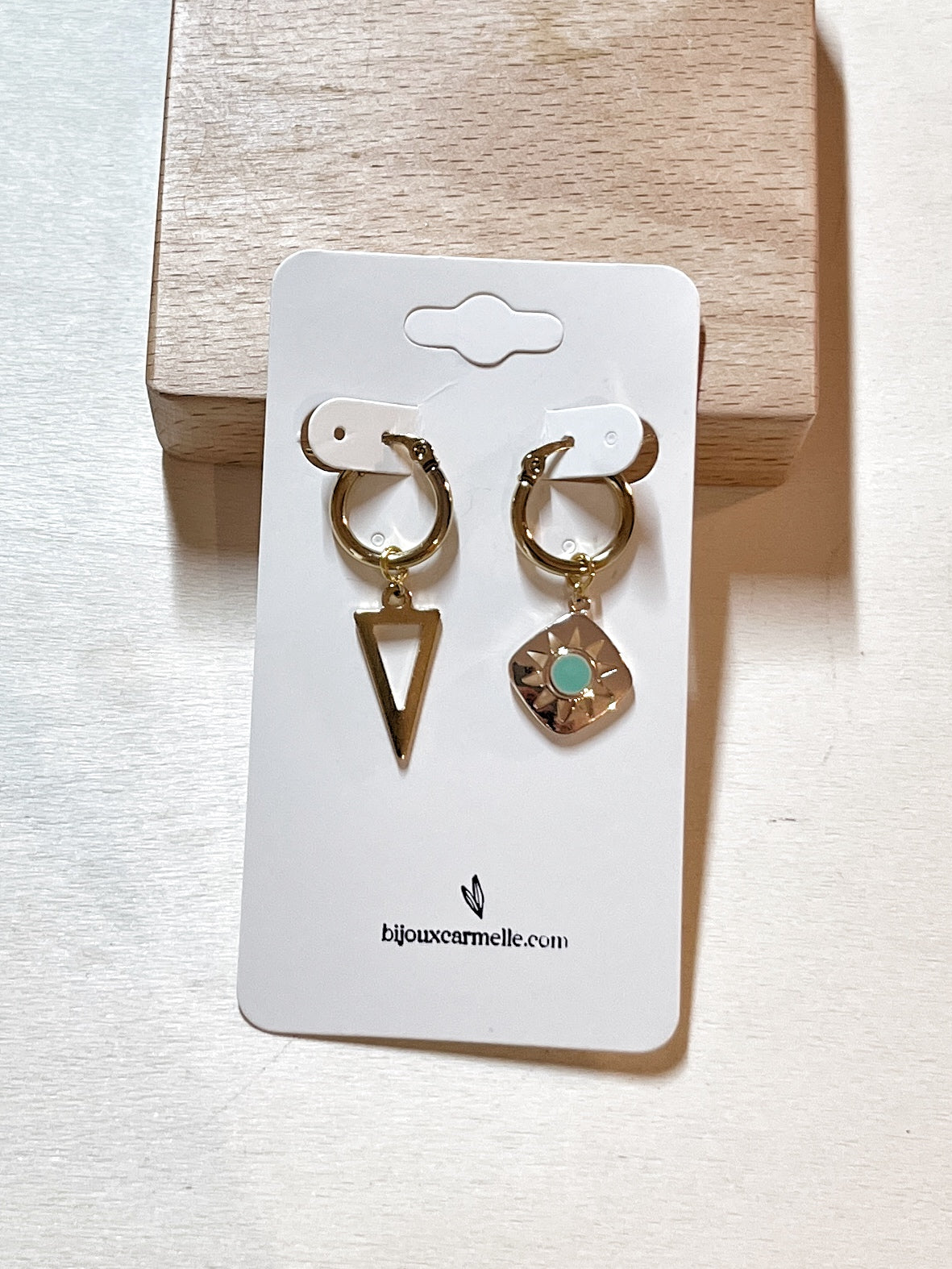 Bijoux Carmelle. Boucles d'oreilles bohème chic fait à la main.