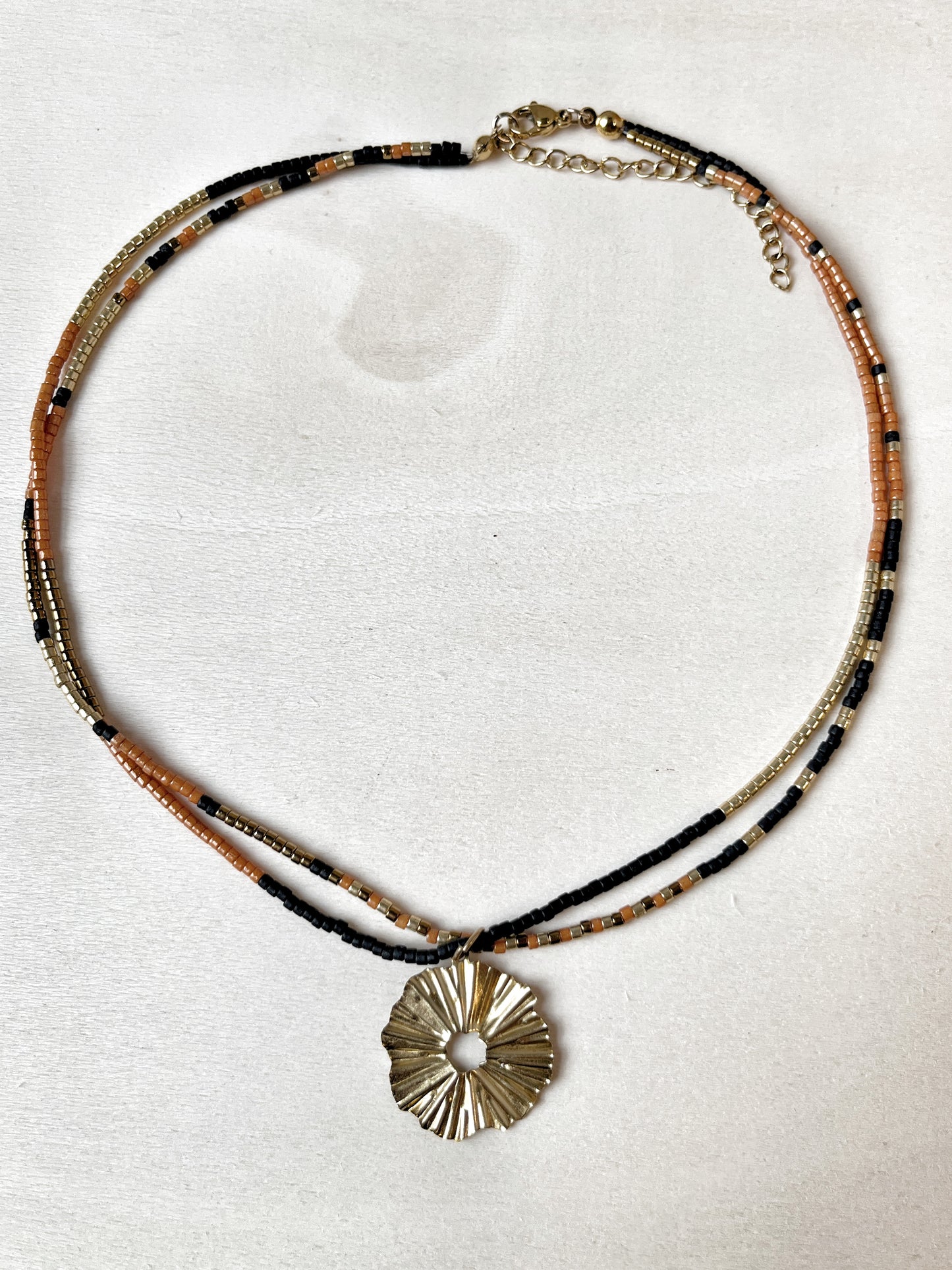 Bijoux Carmelle - Collier de perle de verre