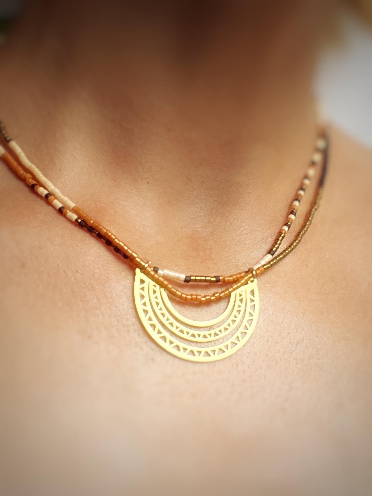 Collier de perle de verre