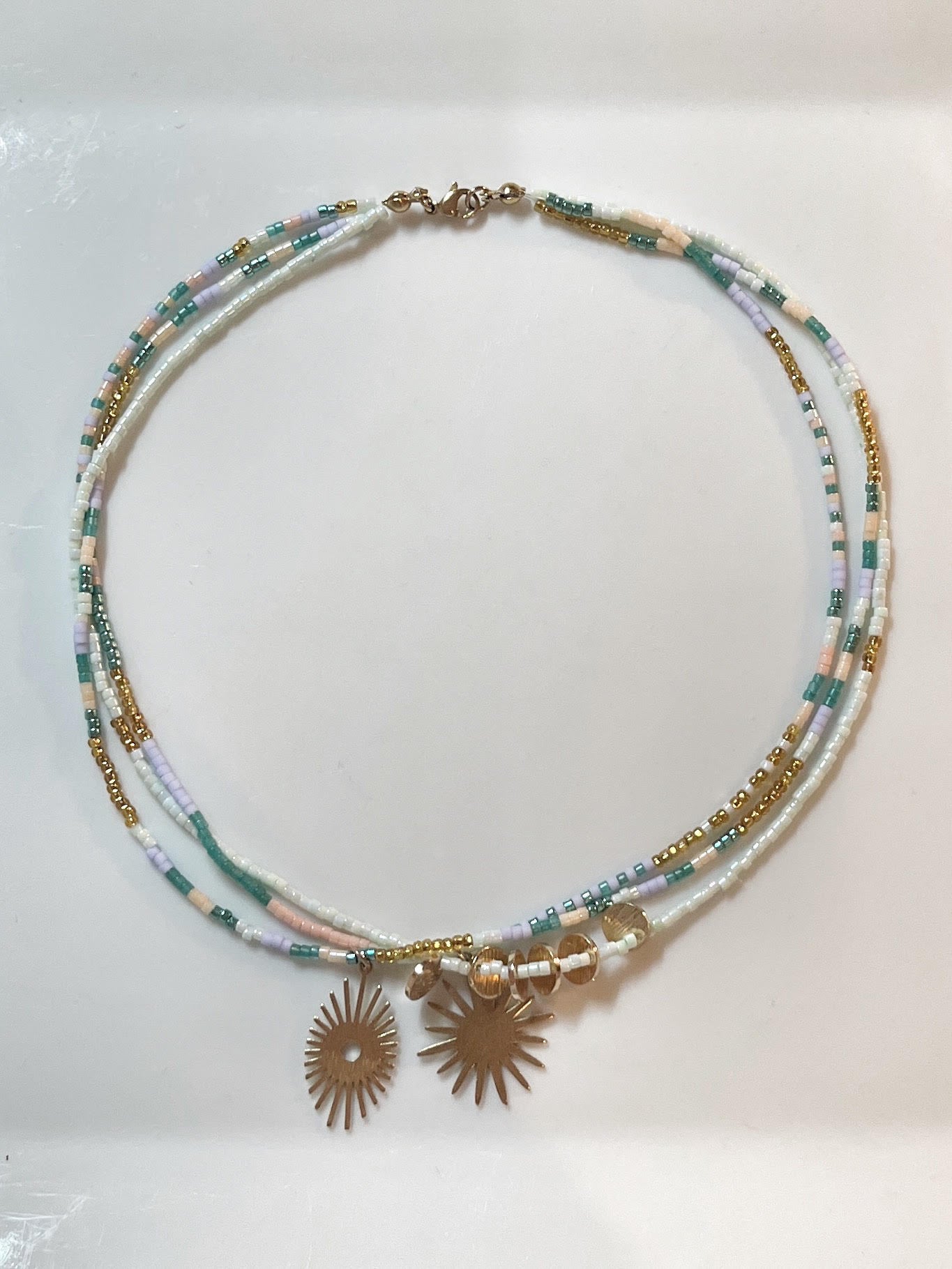 Collier de perle de verre