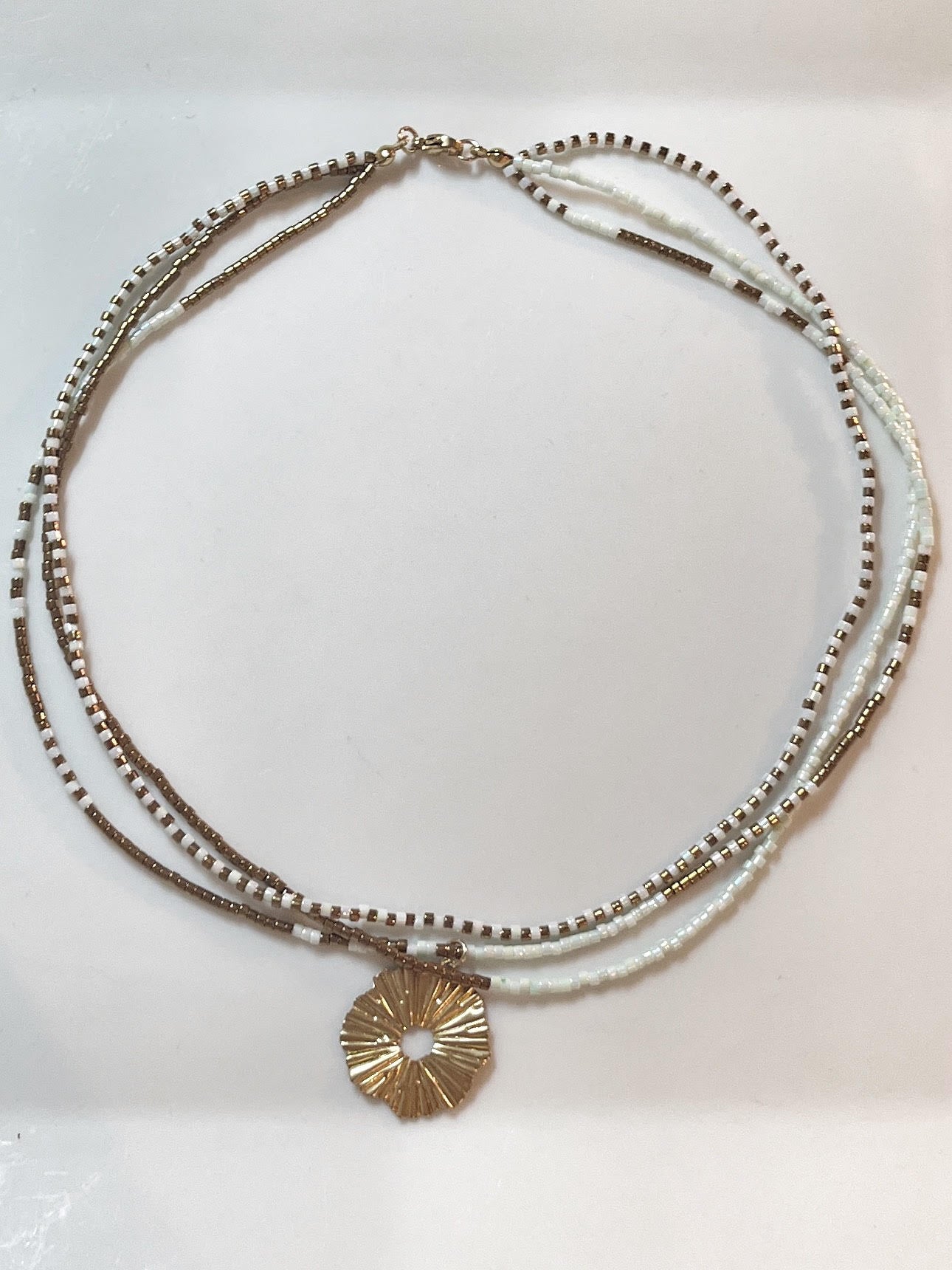 Collier de perle de verre