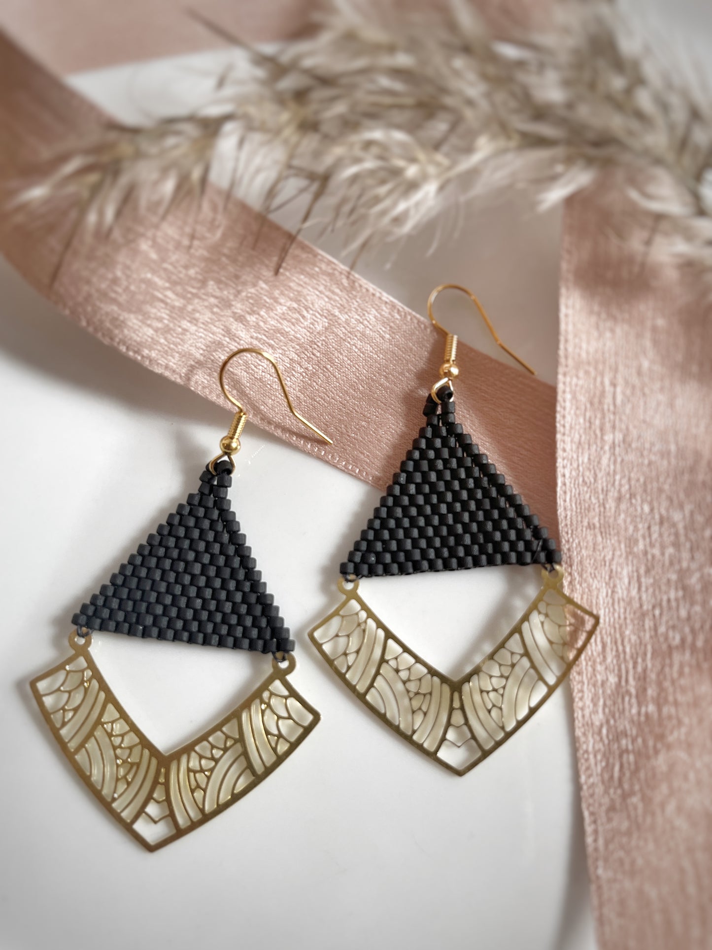 Boucles d'oreilles bohème chic fait à la main.