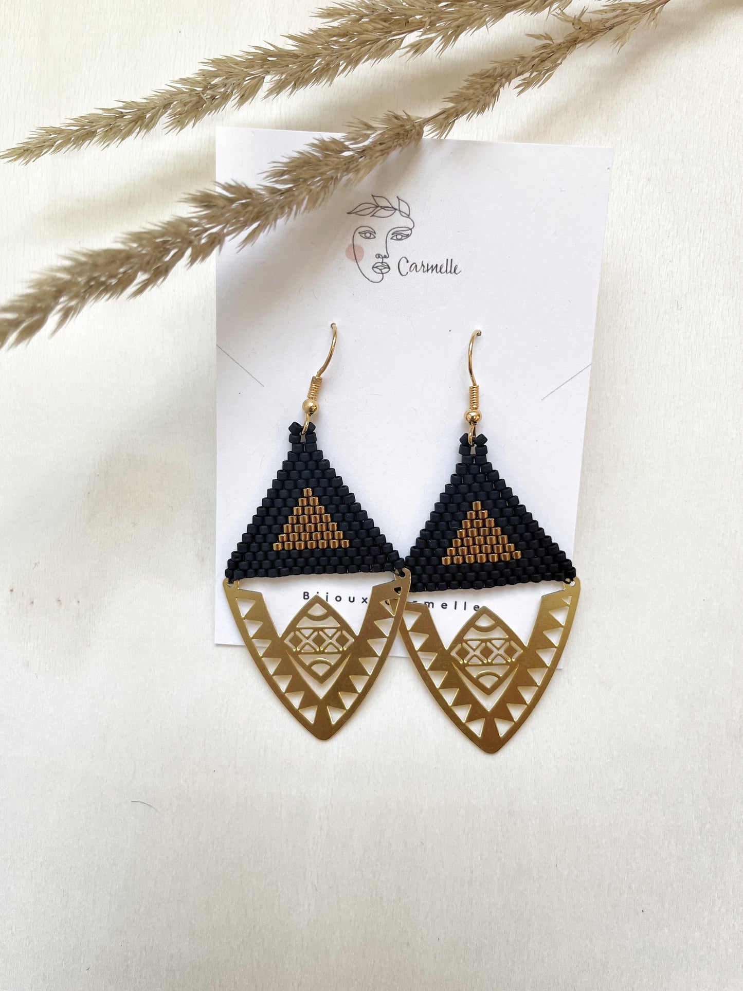 Bijoux Carmelle. Boucles d'oreilles bohème chic fait à la main.