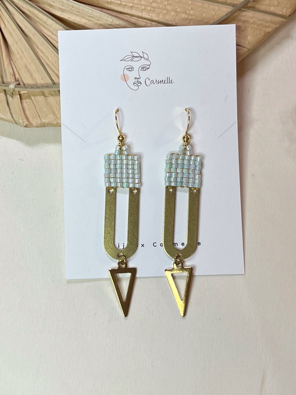 Boucles d'oreilles bohème chic fait à la main.