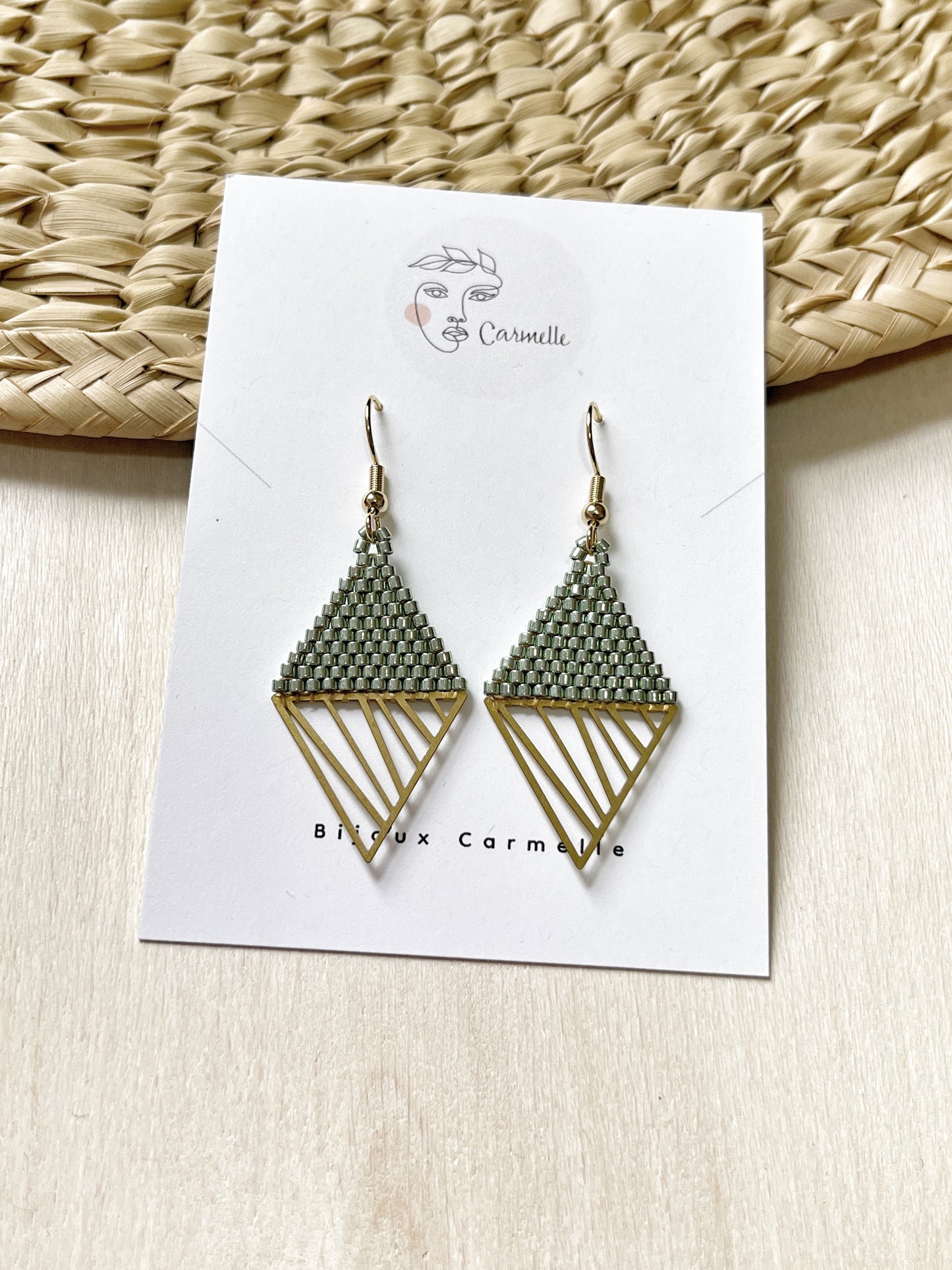 Bijoux Carmelle - Boucles d'oreilles boho chic fait à la main en perle de verre