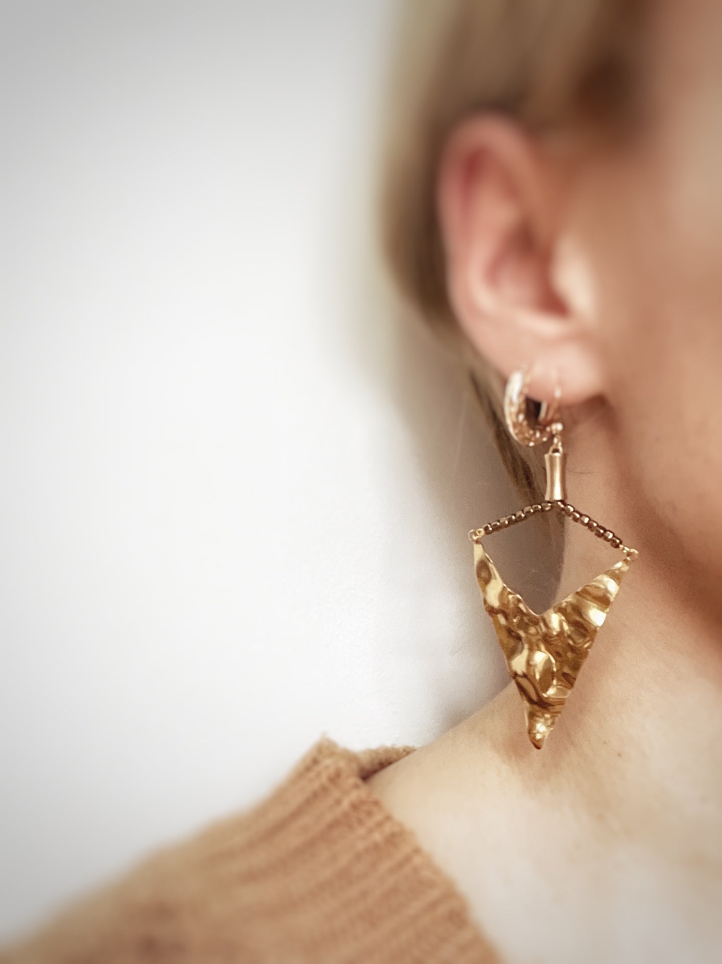 Boucles d'oreilles bohème chic fait à la main.