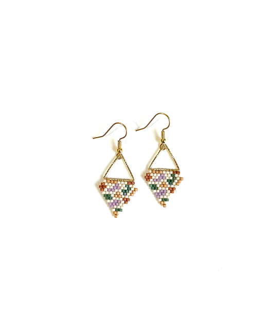 Boucles d’oreilles multicolores, au motif terrazzo, en perles de verres miyuki.