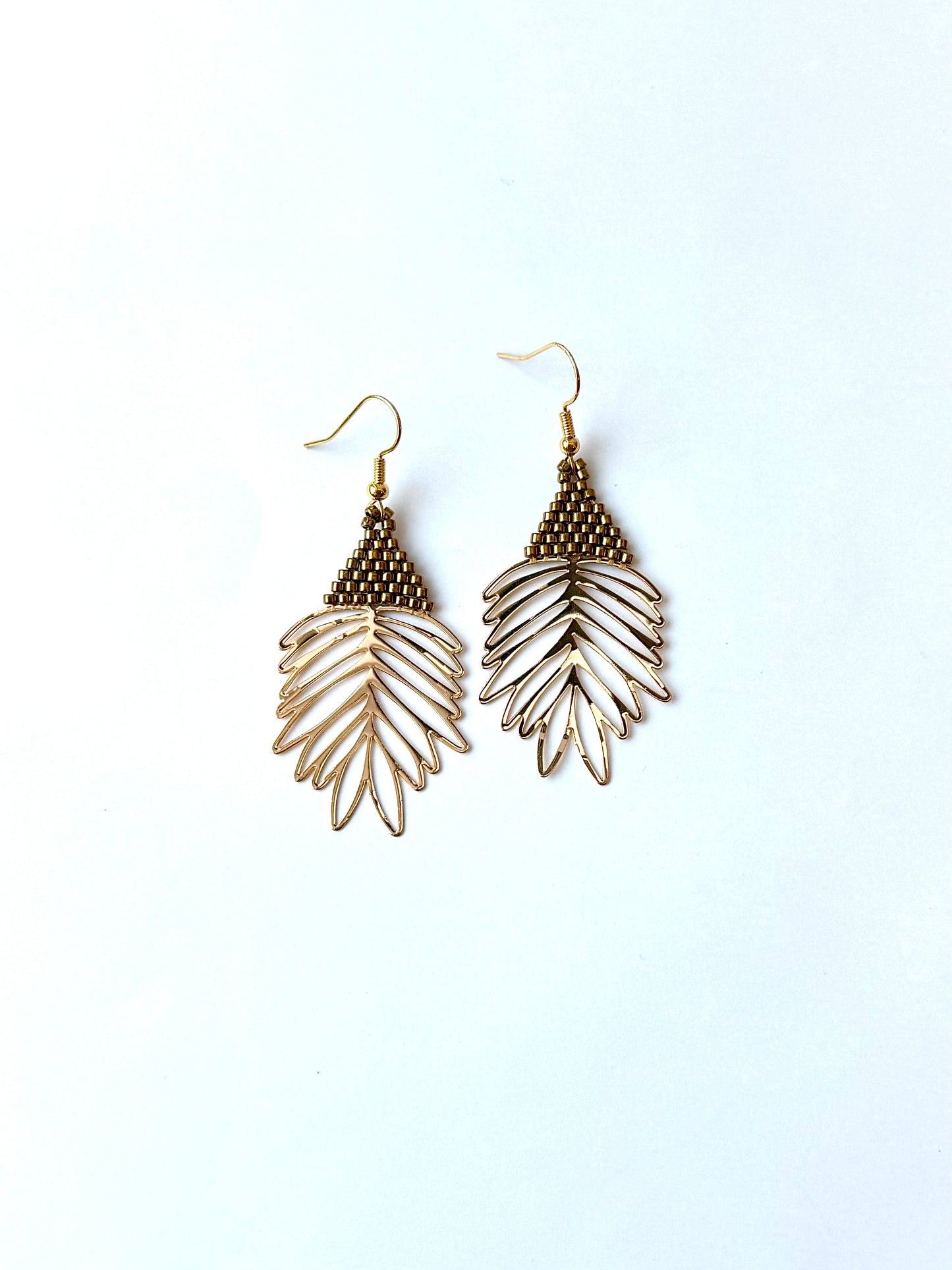 Boucles d’oreilles fleurs en perles de verre Miyuki.